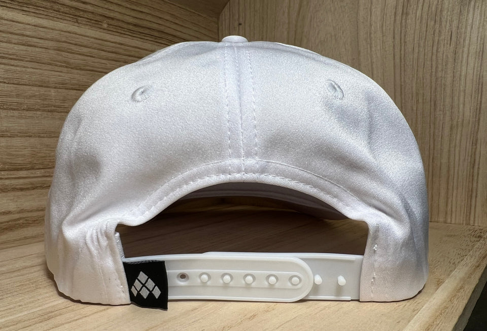 Mount Retro Hat White